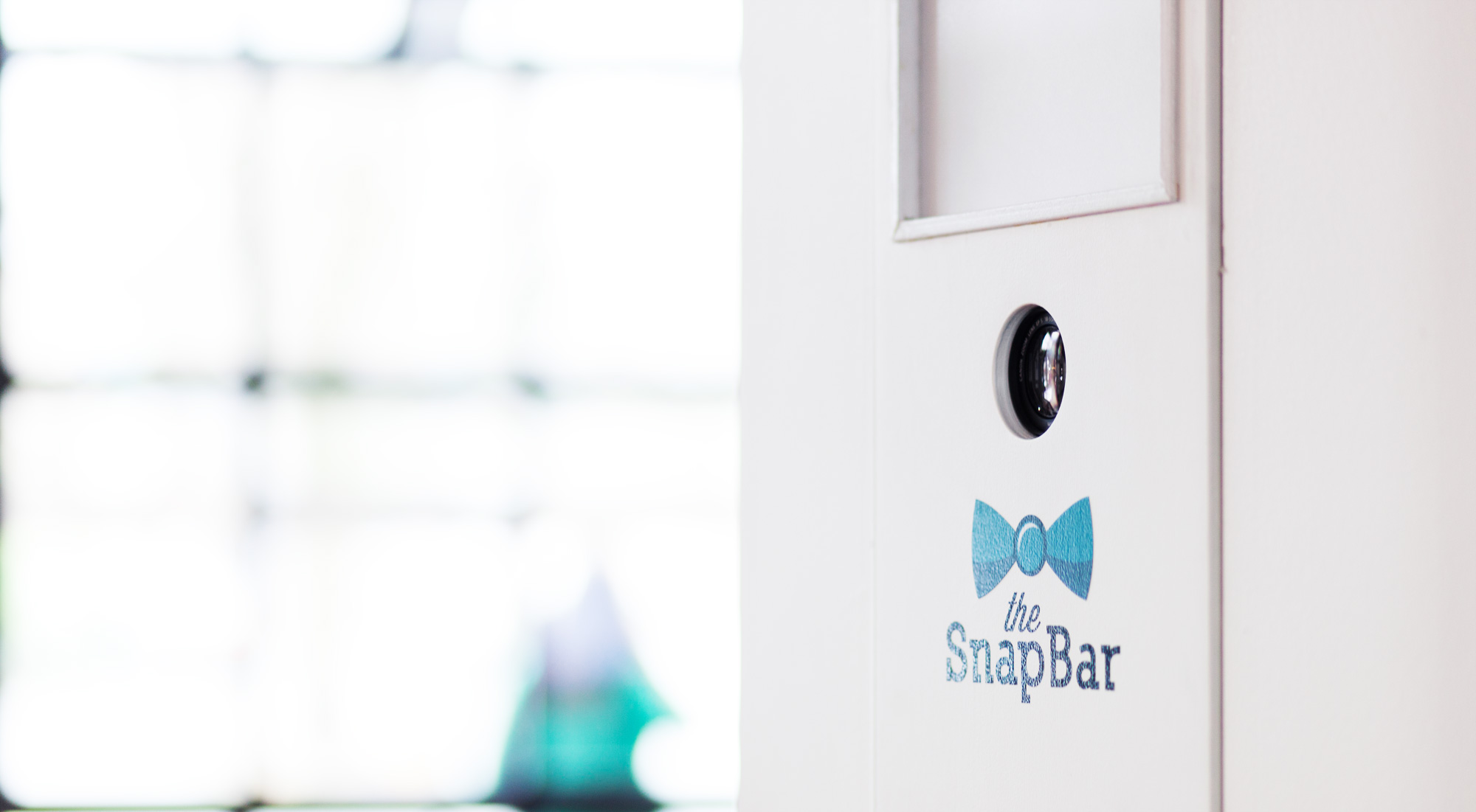 Bar photo booth