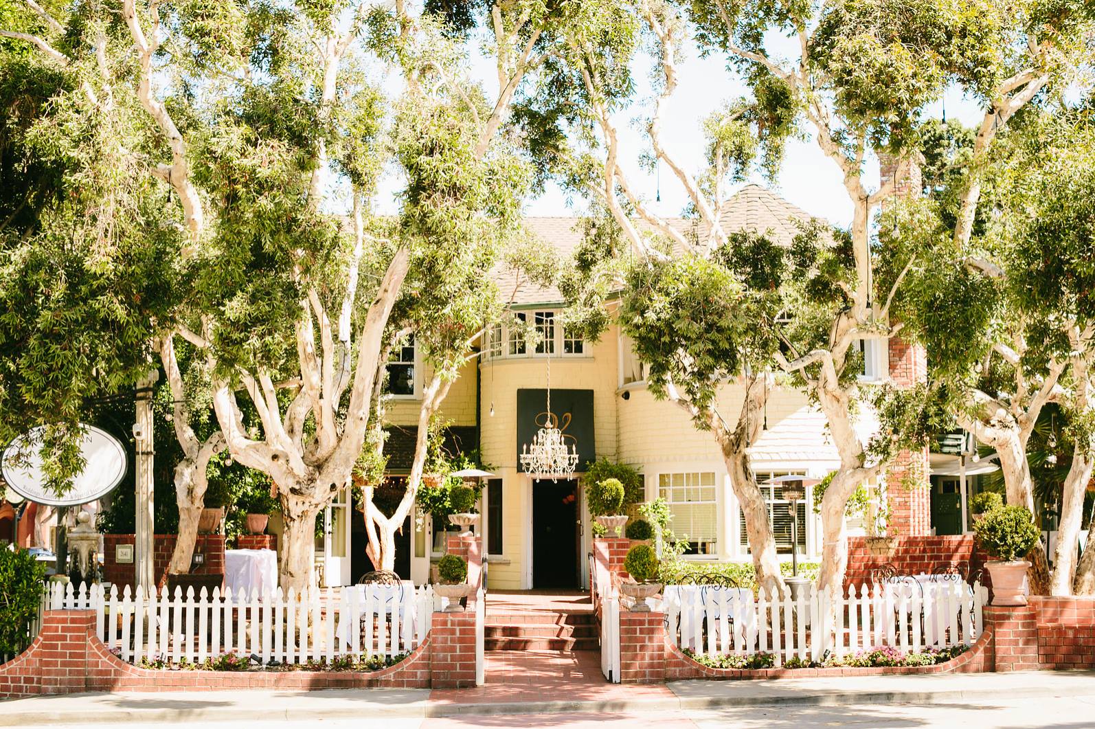 The Victorian Los Angeles Wedding Venue