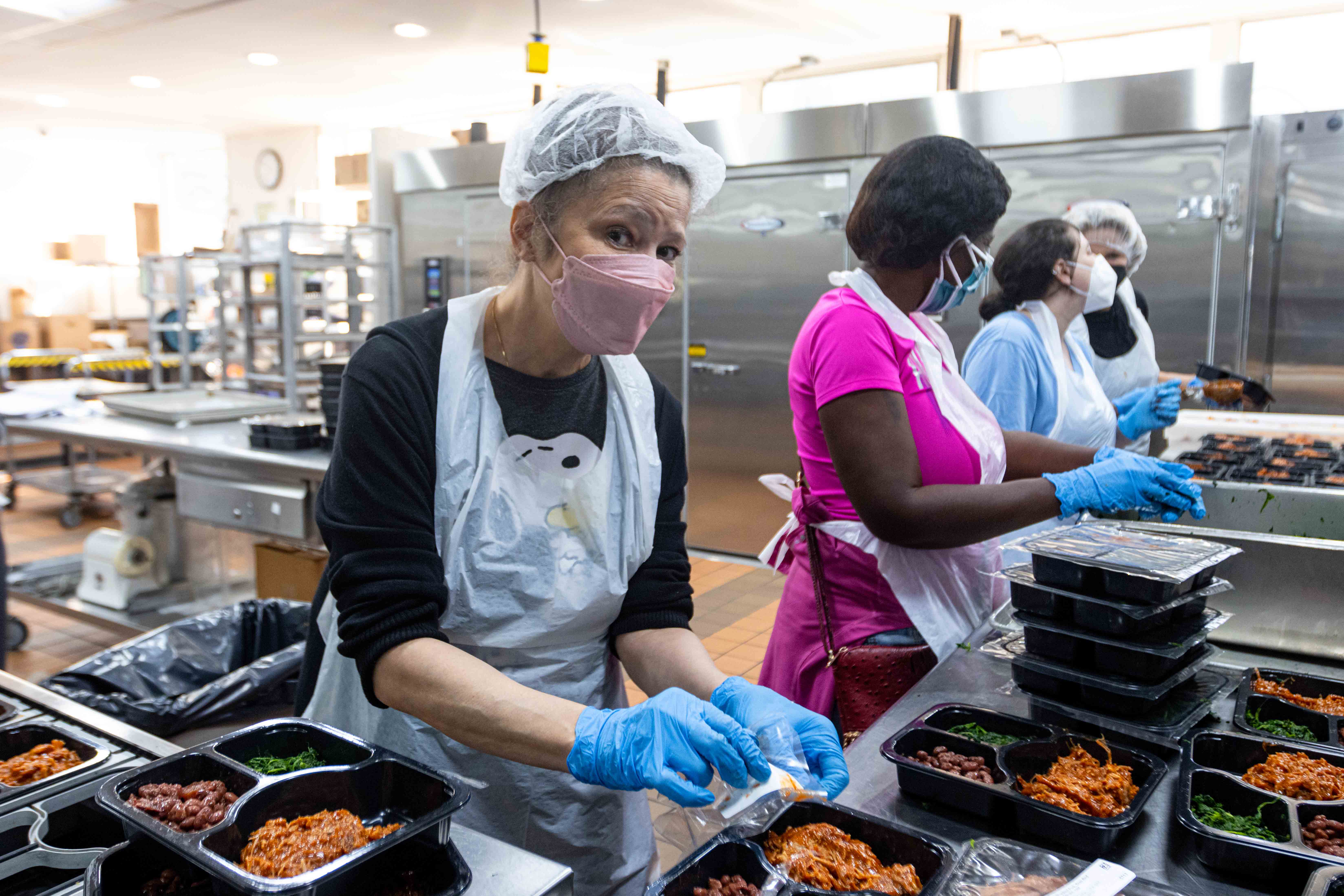 PROJECT ANGEL FOOD VOLUNTEER SPOTLIGHT TAI BABILONIA AND DOROTHY LUCEY