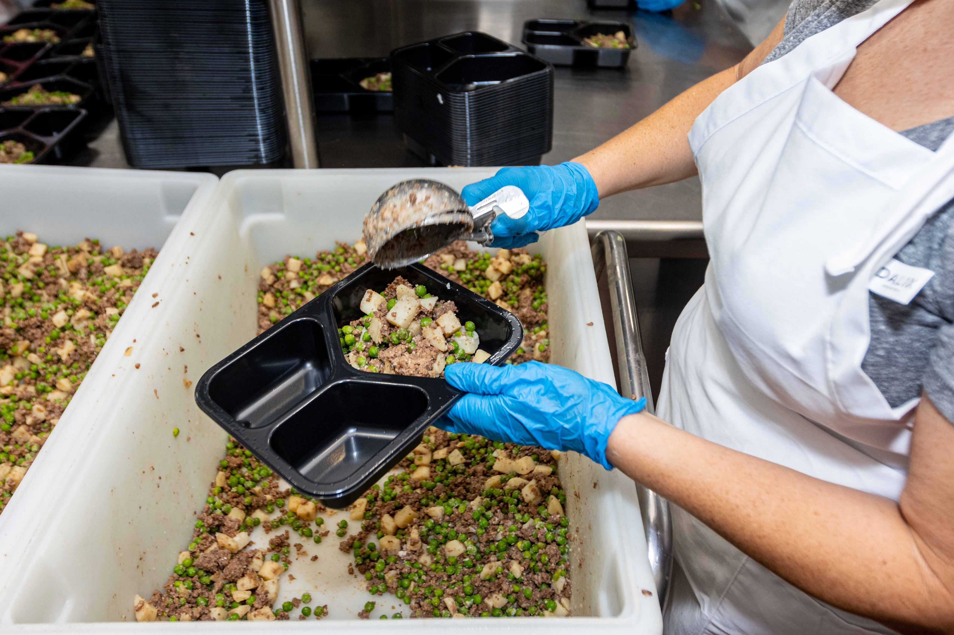 PROJECT ANGEL FOOD VOLUNTEER SPOTLIGHT AMY HALLORAN