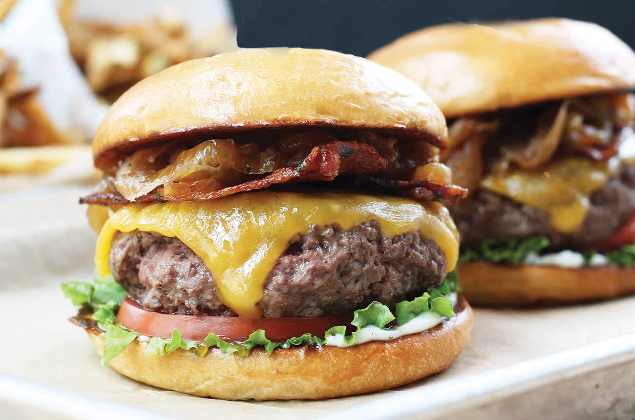 cheeseburger with bacon