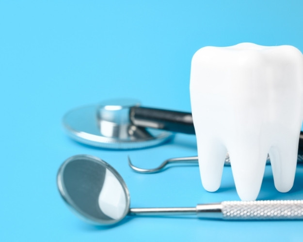 How Much Does Dental Cleaning Cost With & Without Insurance?