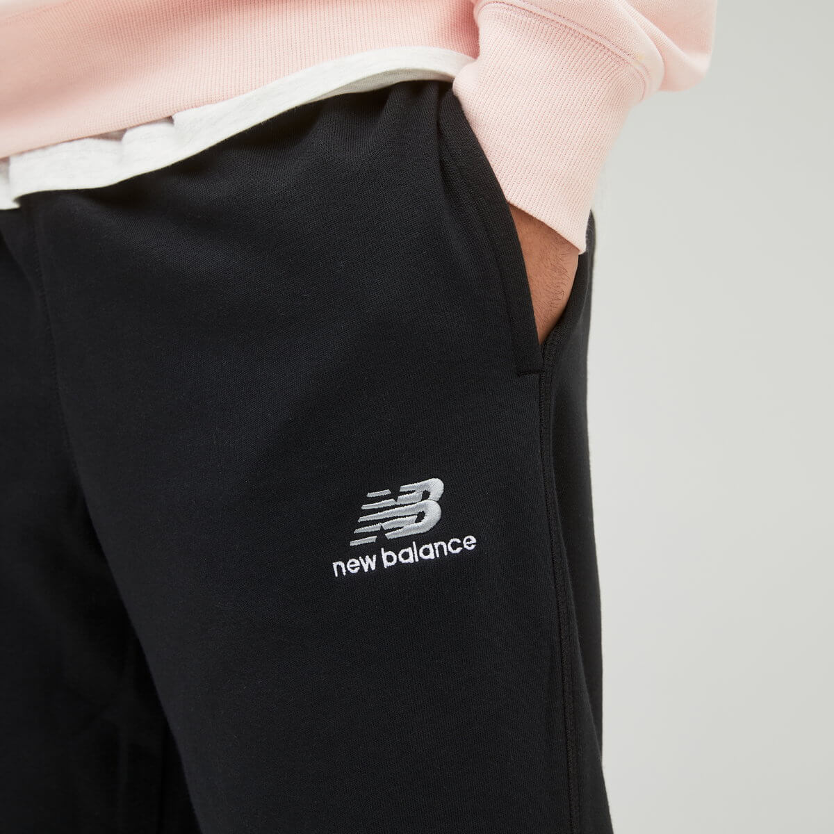 New Balance - Uni-ssentials Apparel Collection