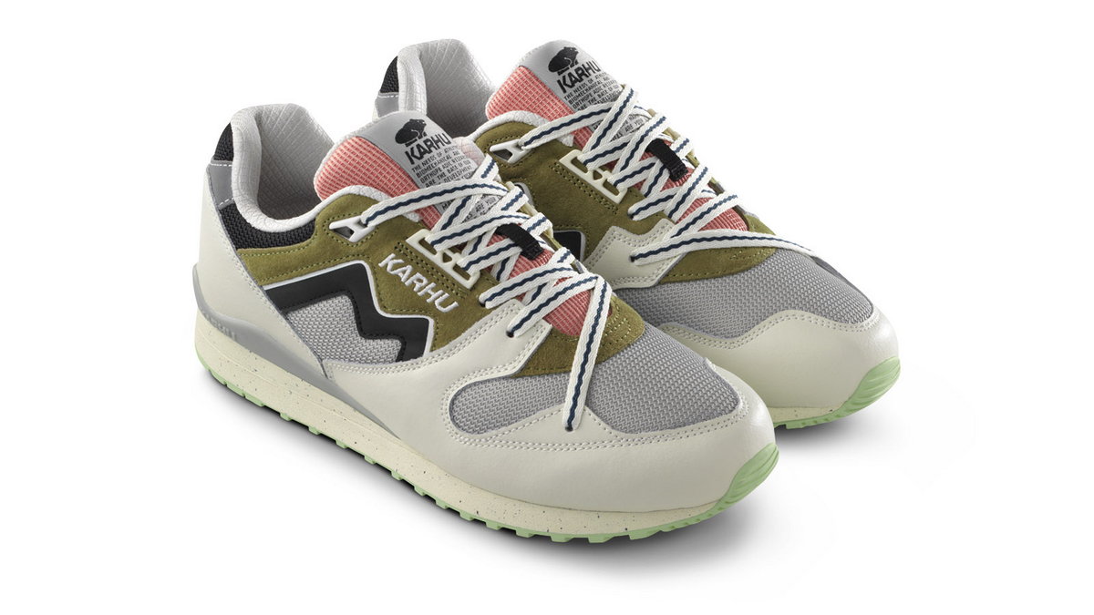 Karhu Synchron Classic - lily white/green moss - F802667