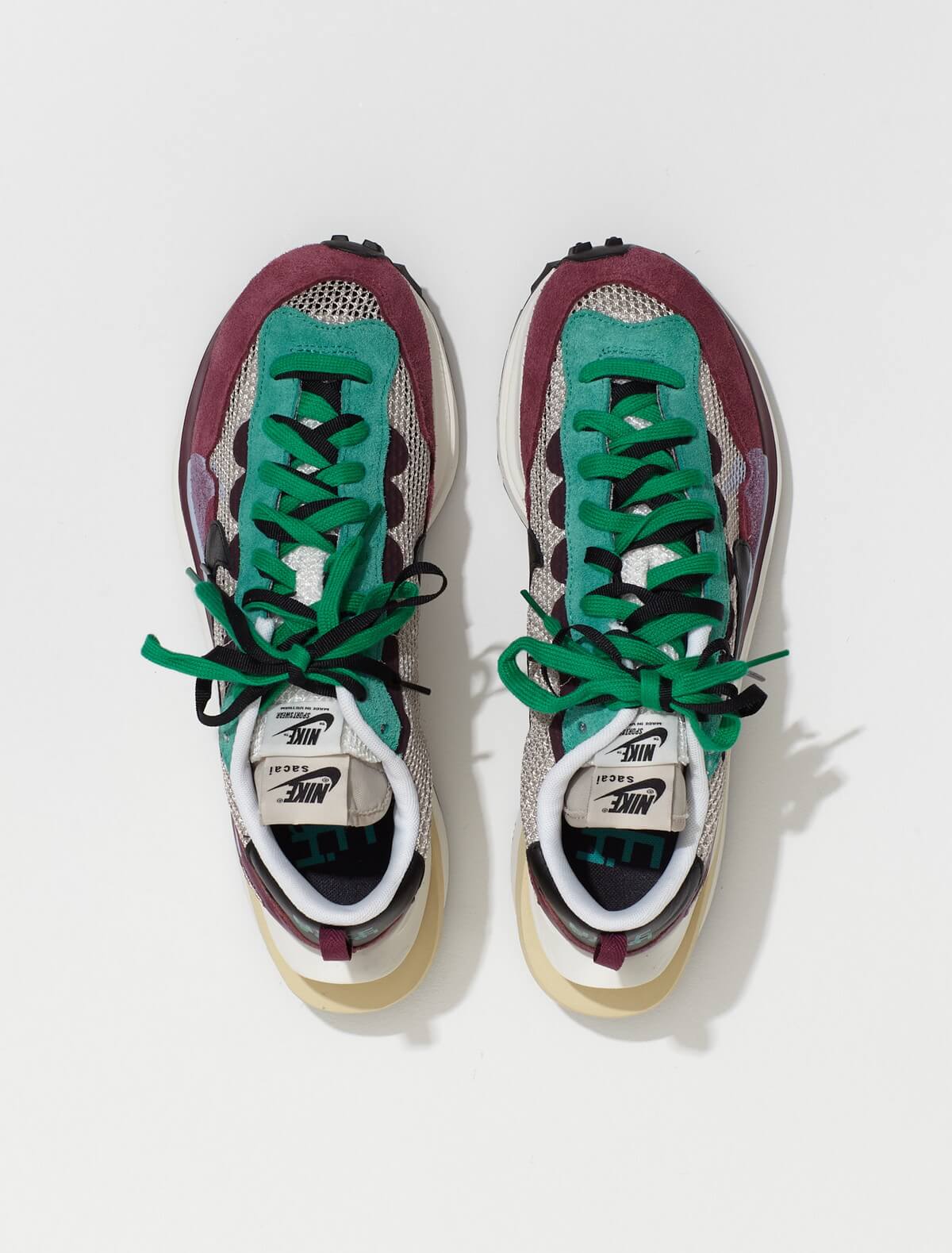 Nike x sacai Vaporwaffle - string/black-villain red-neptune green - DD3035-200