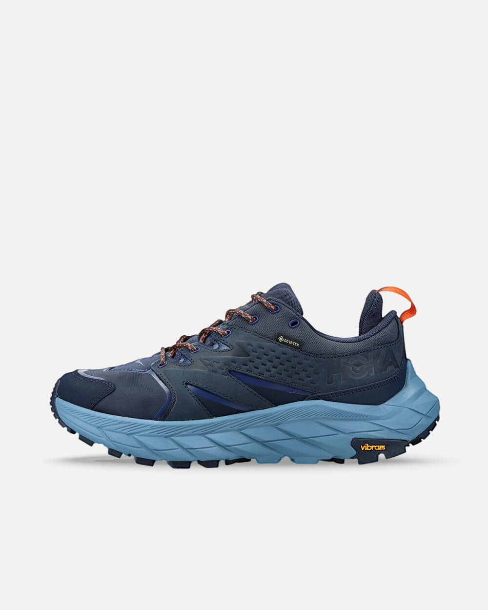 hoka one one m anacapa low gtx