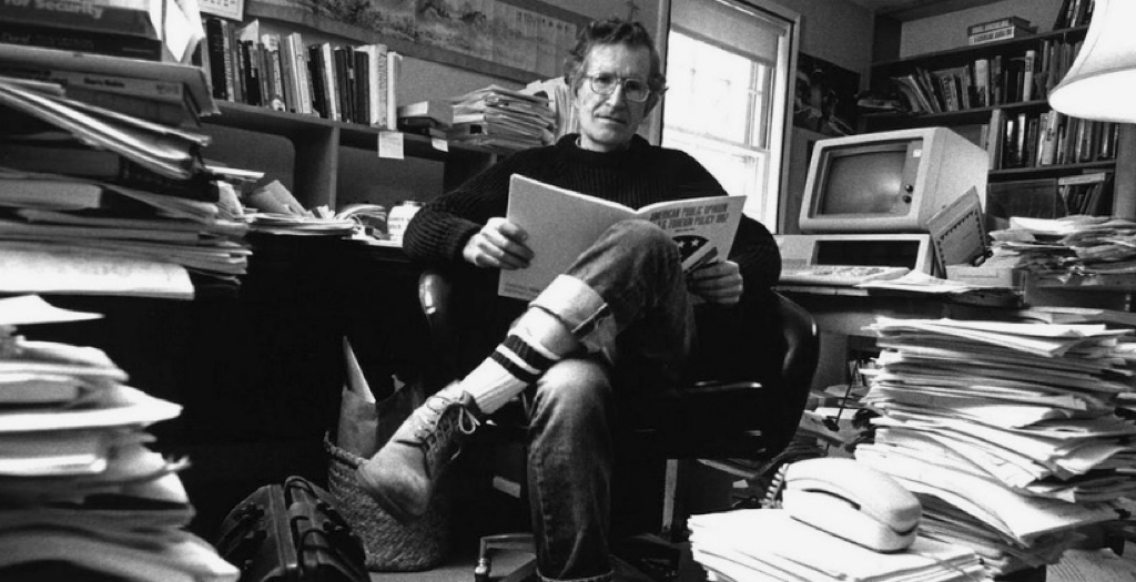 Famous desks throughout history Best of December