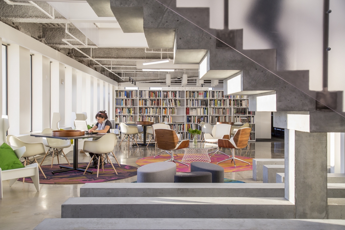 An office library for activity-based working in an open office layout