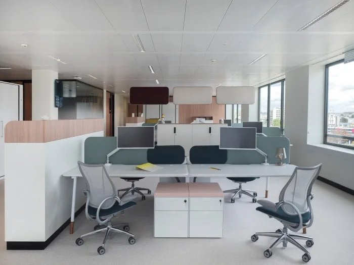 loreal-divisions-selectives-office-design-3-700x525