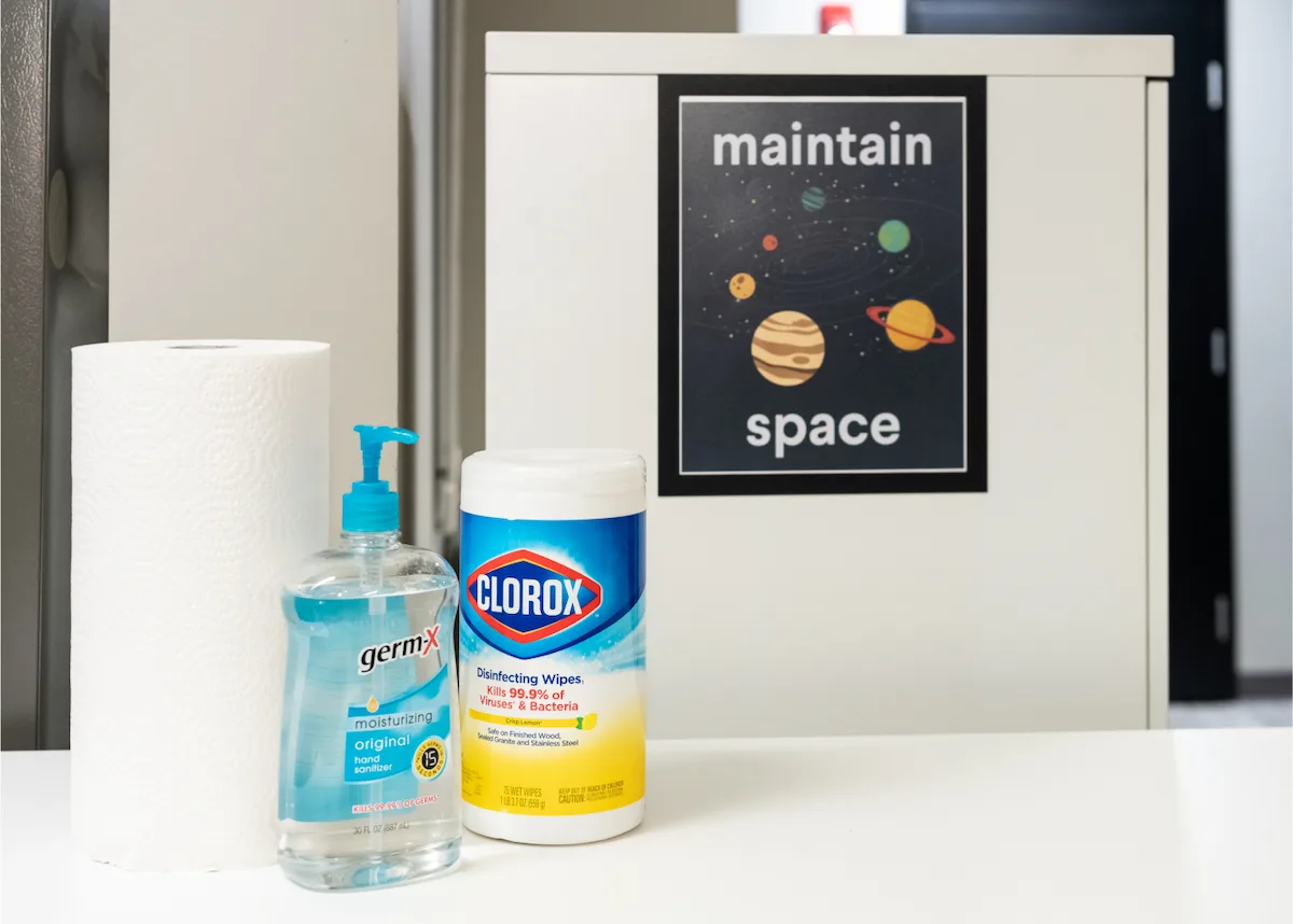 clorox wipes, safety items, picture of both