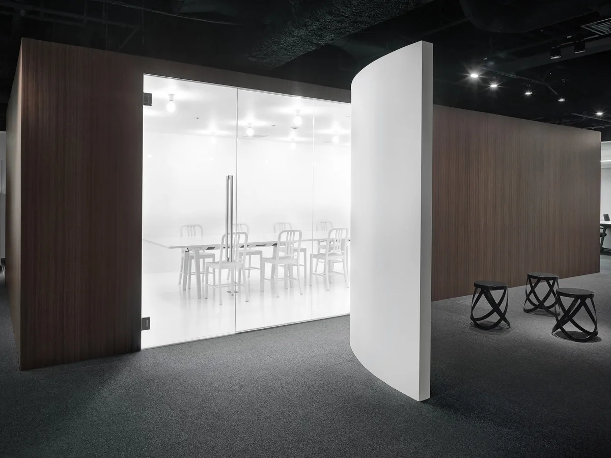 Pure white conference room walls