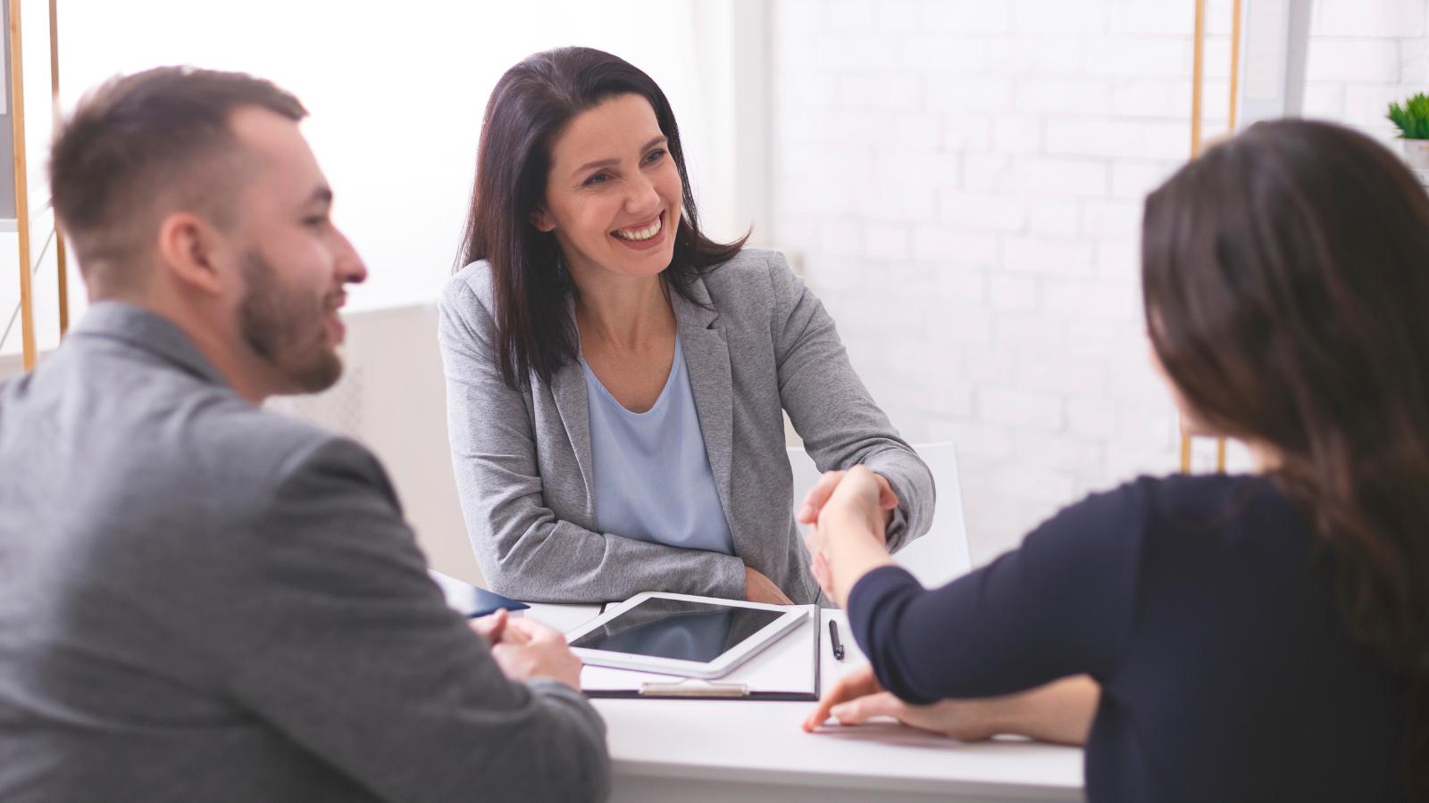 Como vender seguro de vida: Confira as melhores dicas! | Azos