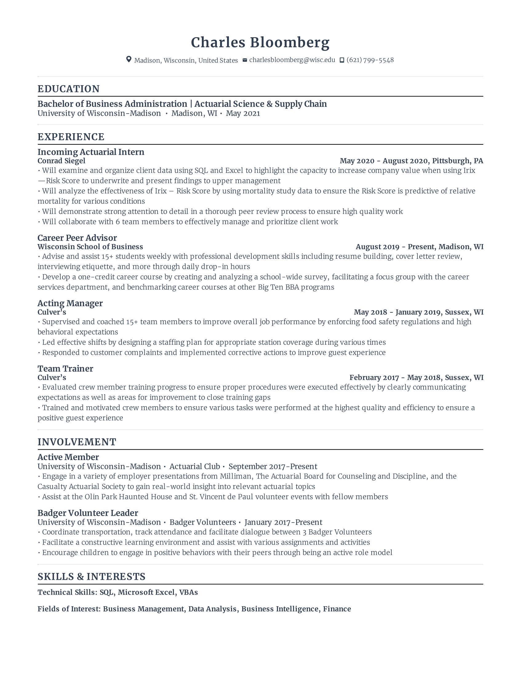 third year student resume template with low level experience, concentrating on recent education, internships, and other extra curricular experiences.