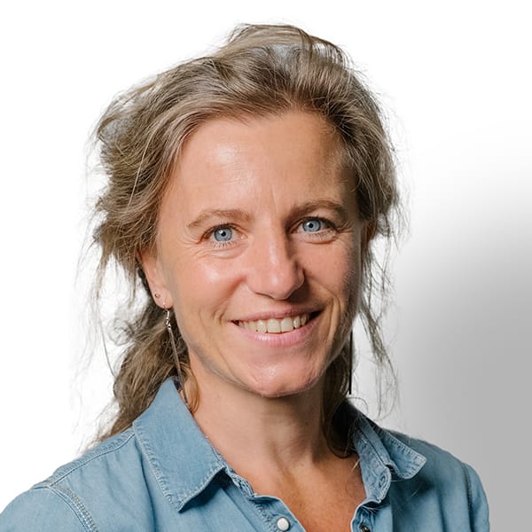 Profielfoto met witte achtergrond van Ten Anker teamlid Griet Van Cauwenberghe