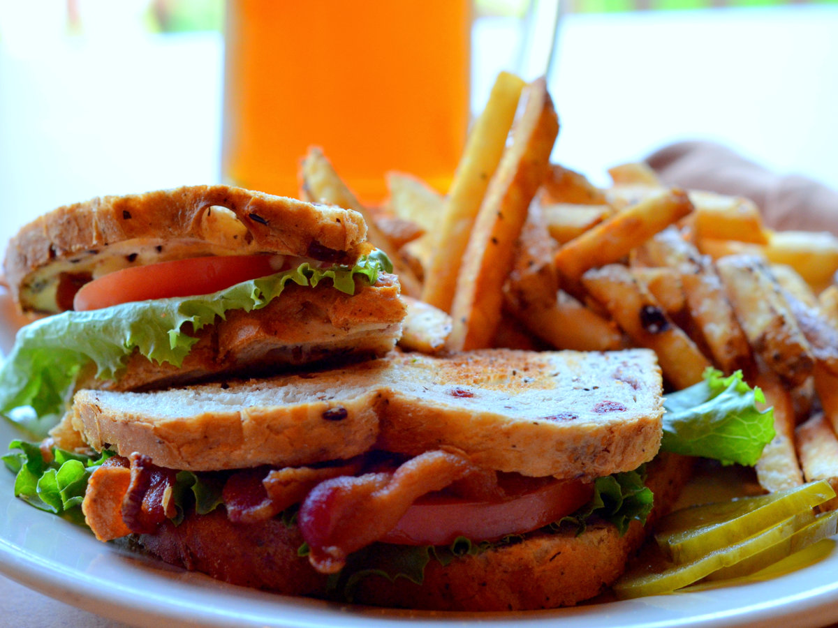 Zig's Restaurant and Bar