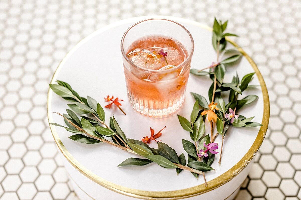 Setting up a Home Bar Article