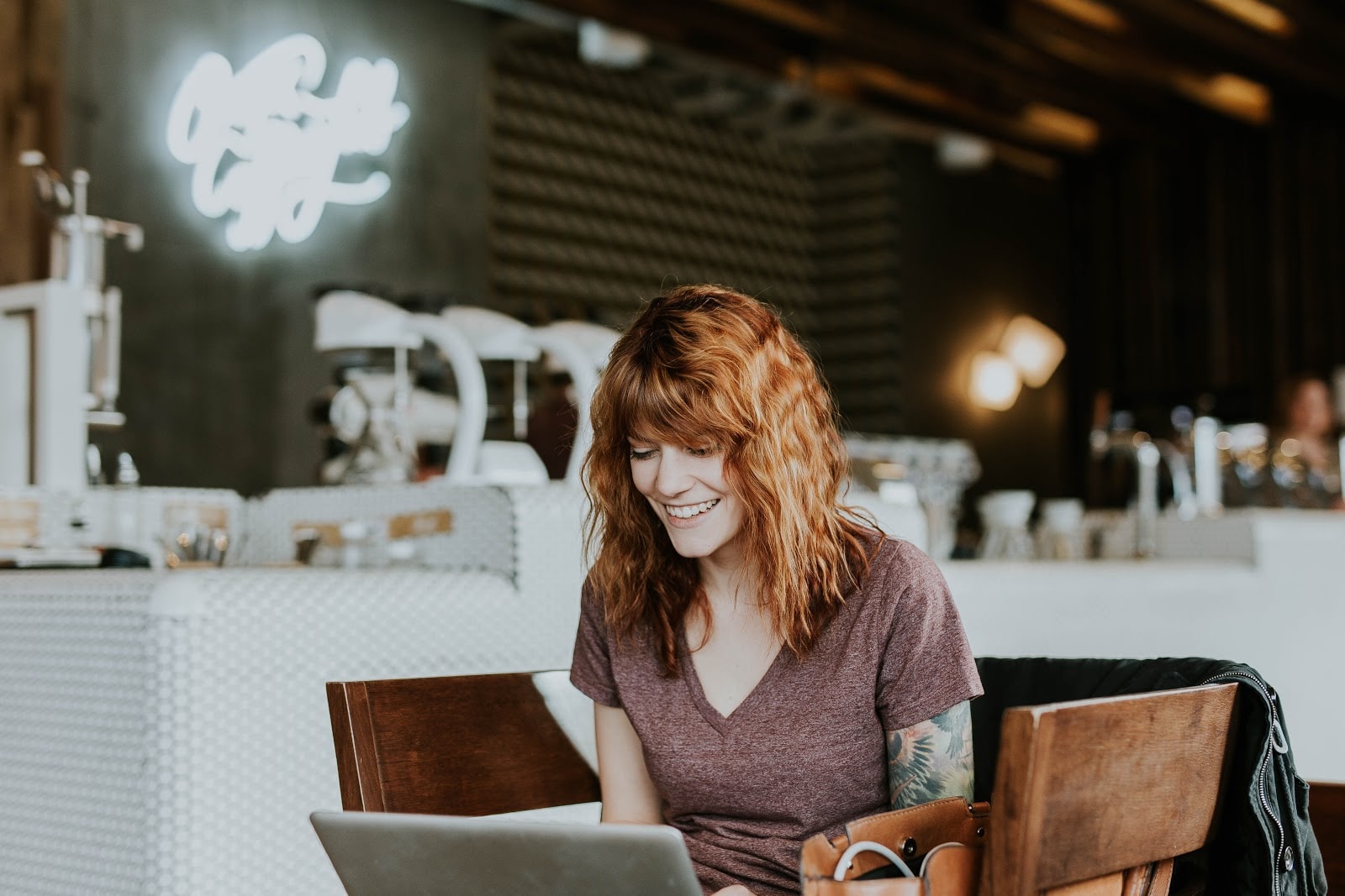 girl with laptop