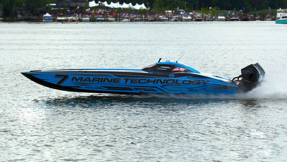 Overall runners-up of the day, Randy and Taylor Scism of Marine Technology Inc. posted a speed of 118 mph in the Missouri-based marque’s popular 390X twin Mercury Racing 450R-powered pleasure catamaran.