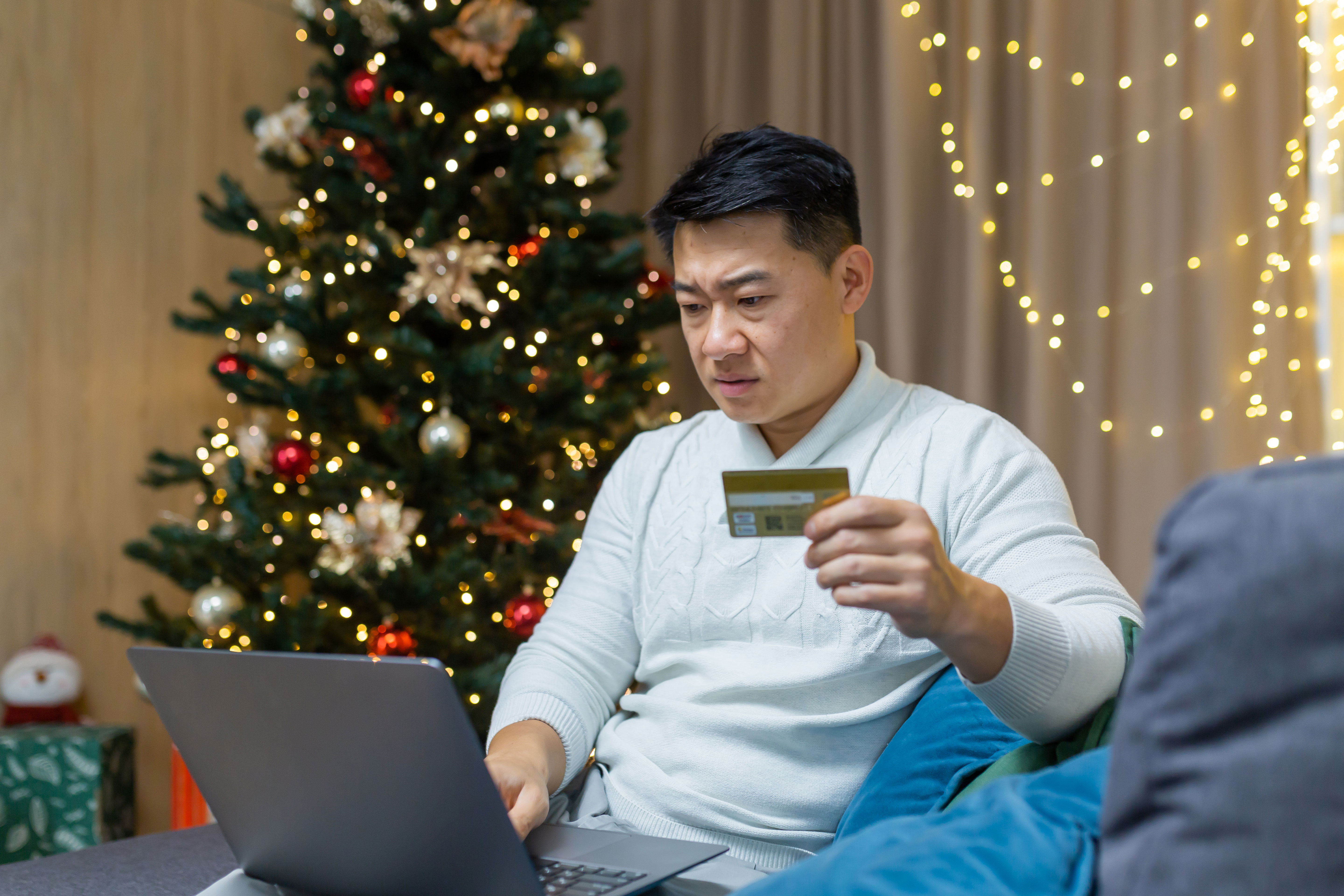 Don’t let financial stress be the Grinch this holiday season