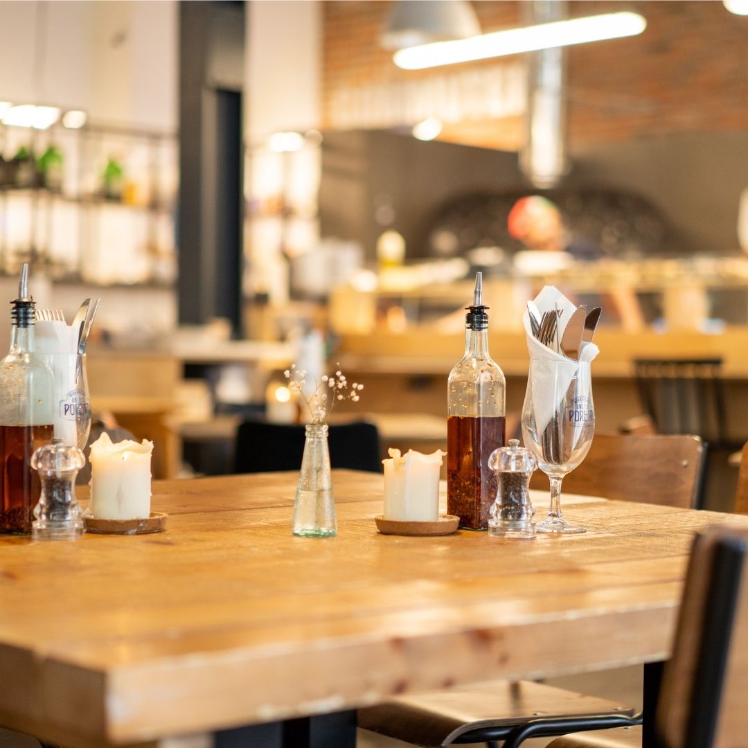 picture of interior of Rudy's leeds