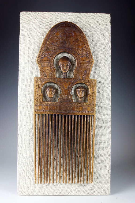 Unusually-Large Akan Comb (Duafe) With Three Figurative Busts, Ghana ...