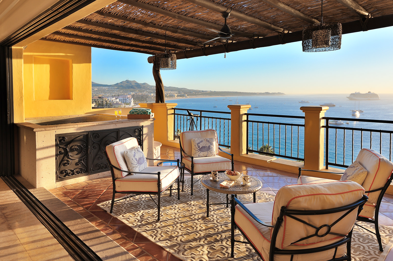 Beautiful Large Penthouse at the Top! Beach Access! | Condo in Cabo San ...