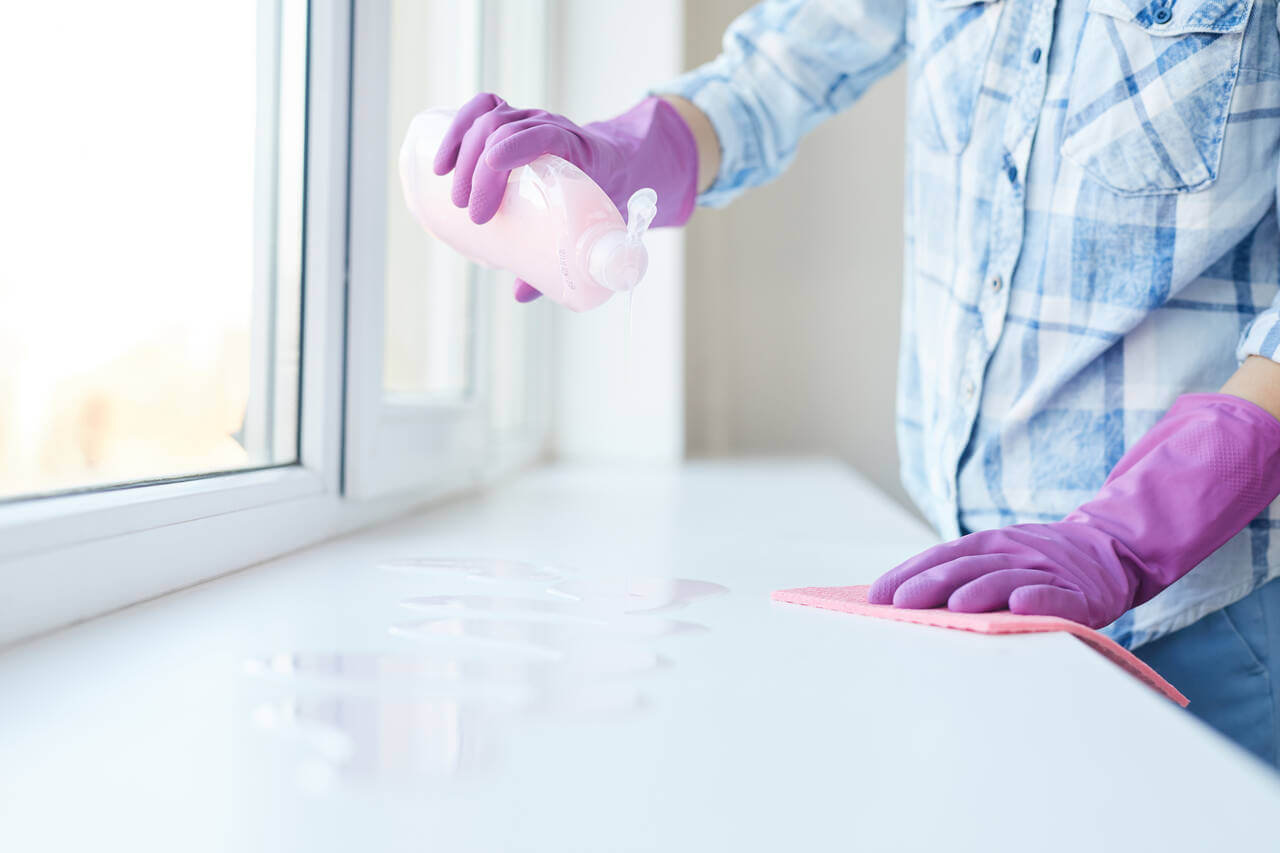 How to Clean Fiberglass Windows