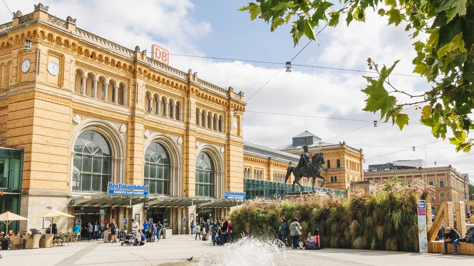 Schrankenfreies Parken im Parkhaus am Hannover Hauptbahnhof