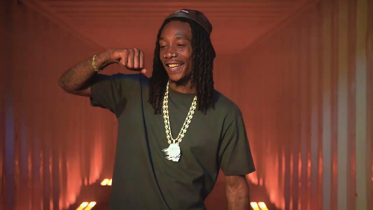Watch the music video for "No Competition" by Wiz Khalifa