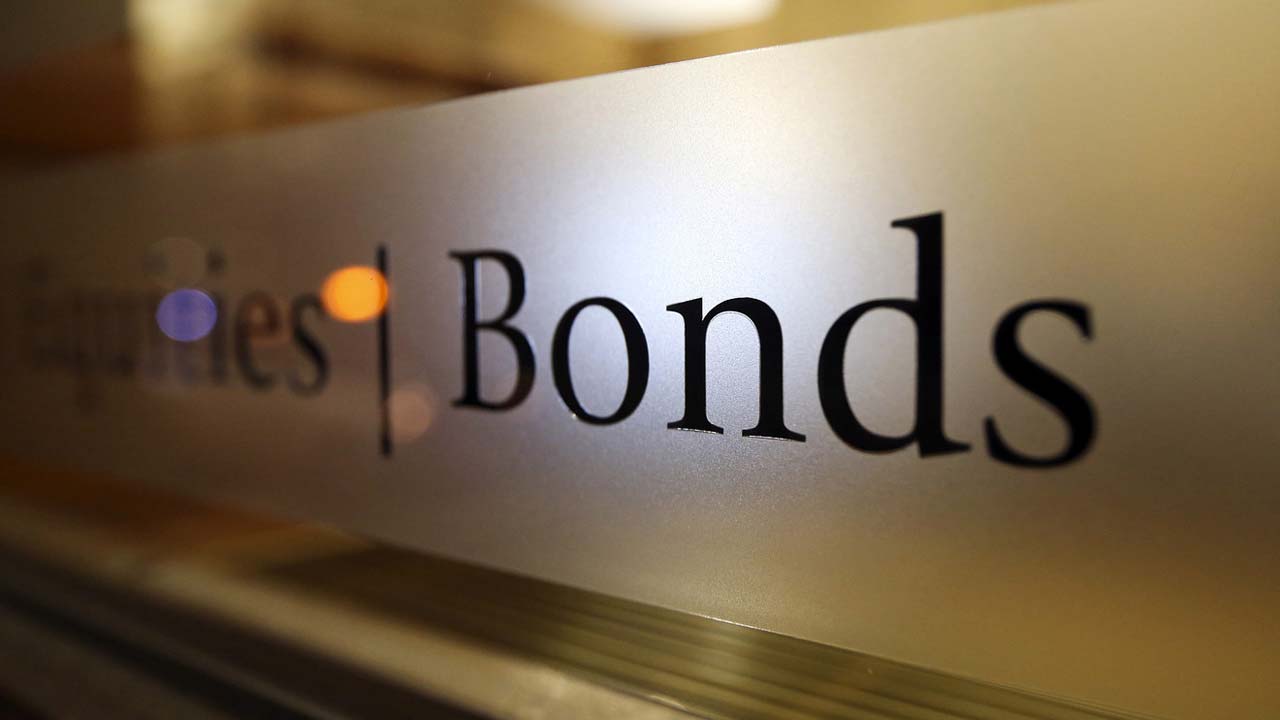 Investing in Government Bonds