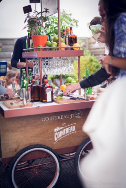 BAR MOBILE COINTREAU