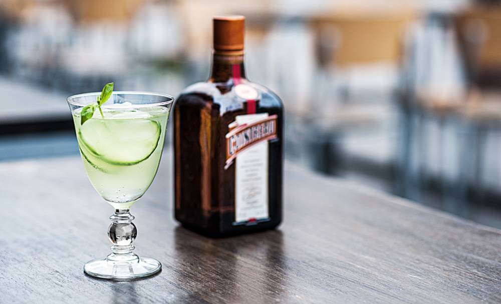 Cointreau Fizz Concombre Basilic