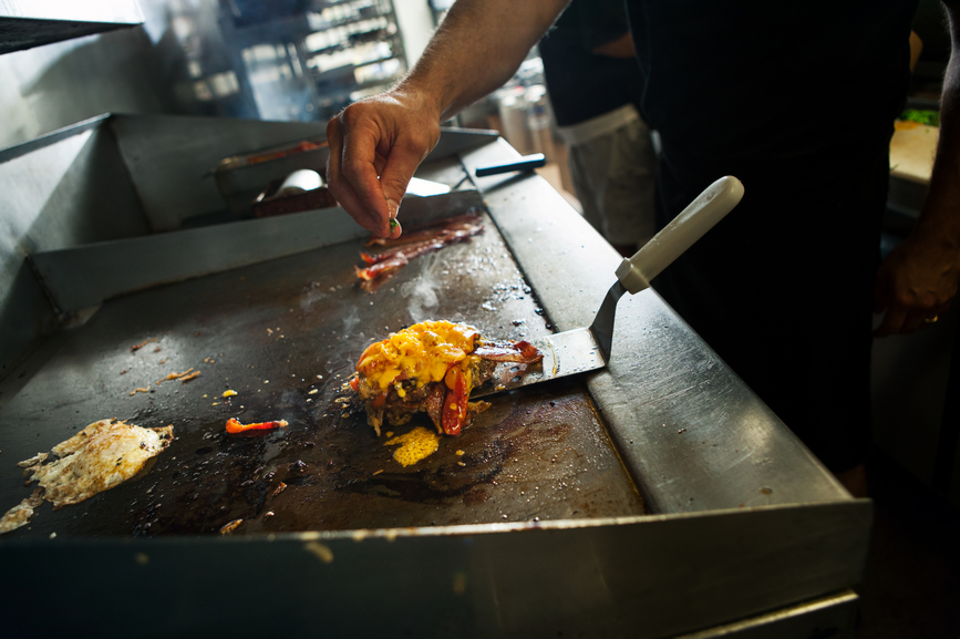 Dark Kitchen vs. Virtual Kitchen vs. Ghost Kitchen: What's the Difference?