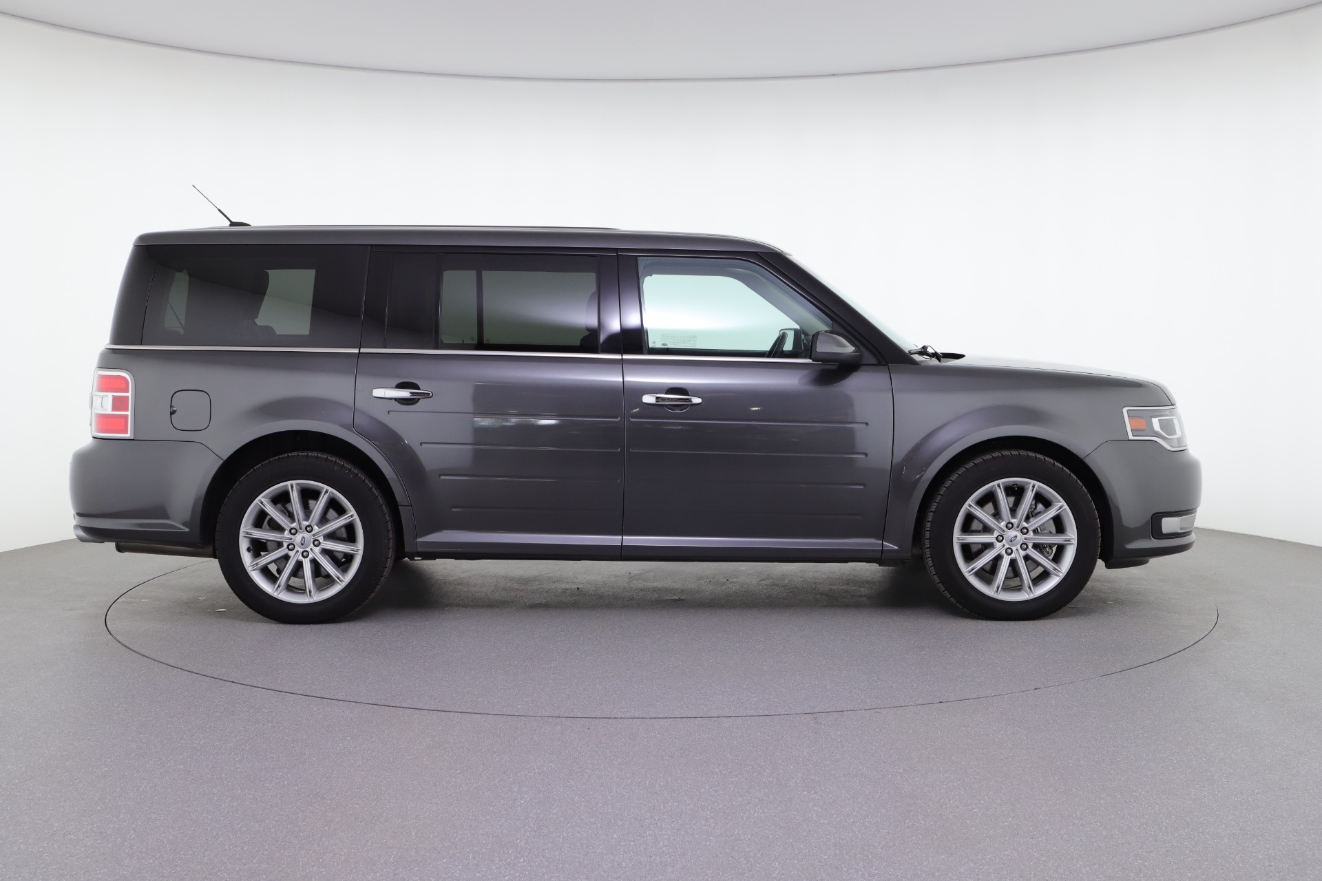 What Is A Large SUV? The Best and Most Reliable Large SUVs To Buy