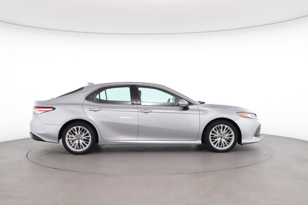 Honda Accord versus Toyota Camry: The Info You Need to Make the Right Choice