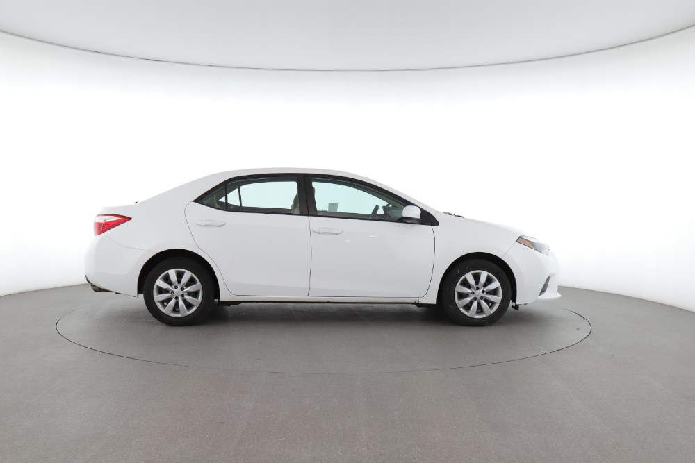 Honda Civic vs. Toyota Corolla: Comparing Car Reliability and Ratings