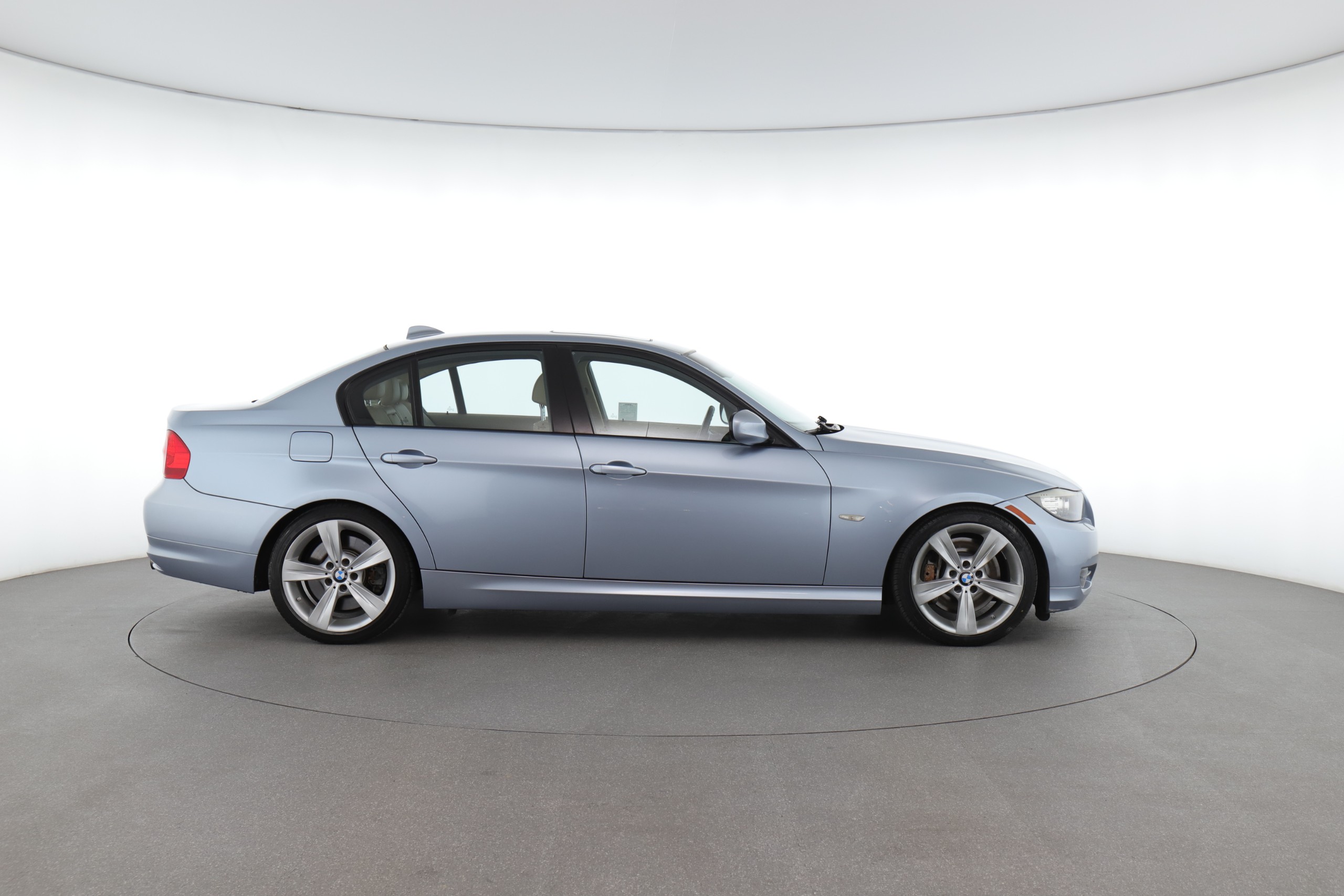 All About BMW 3 Series: Why Should You Get this Car