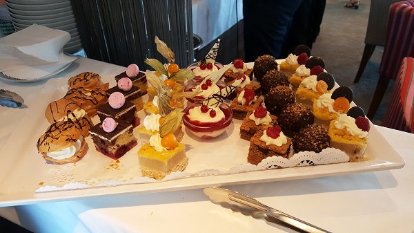 Amadeus Silver II Food