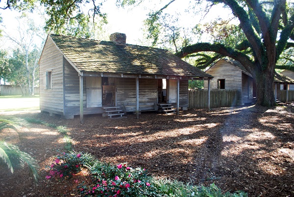 Slave Houses Oak Alley