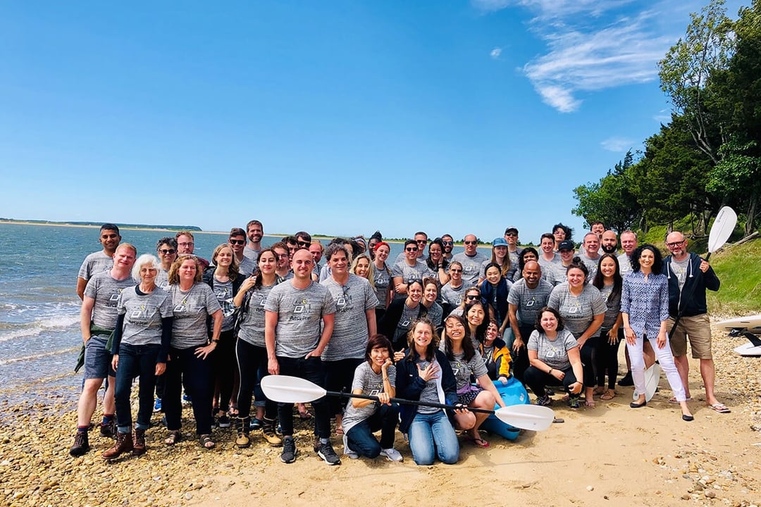 The best team building activities for large work groups Surf Office