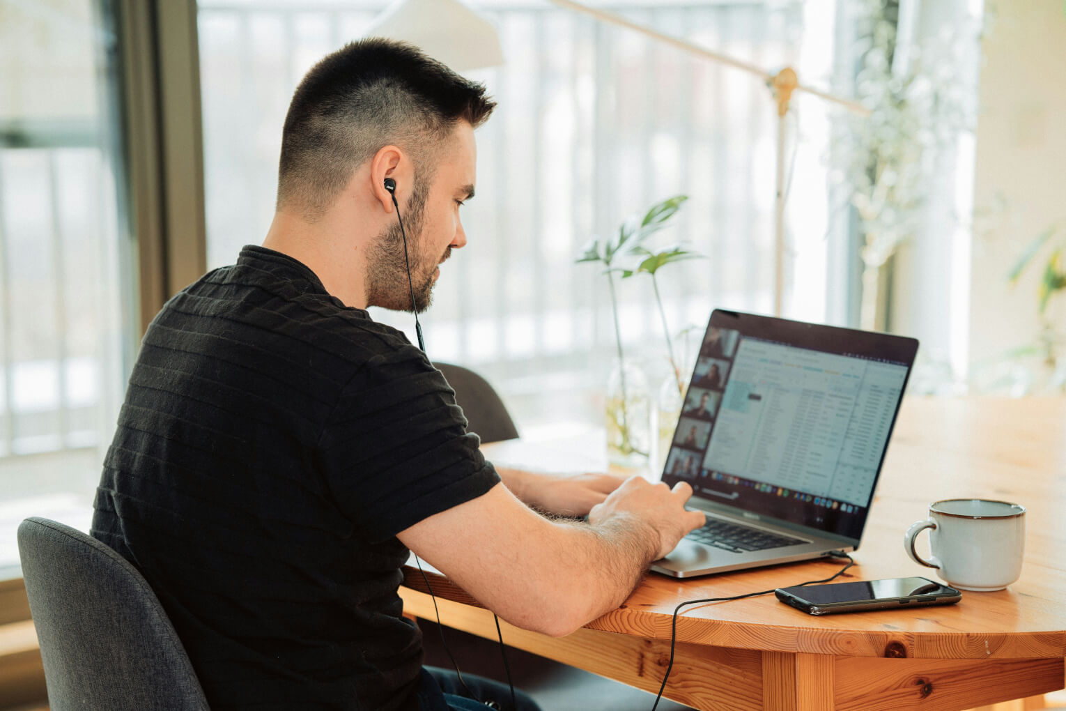 Améliorez la communication de l'équipe à distance avec ces 11 conseils