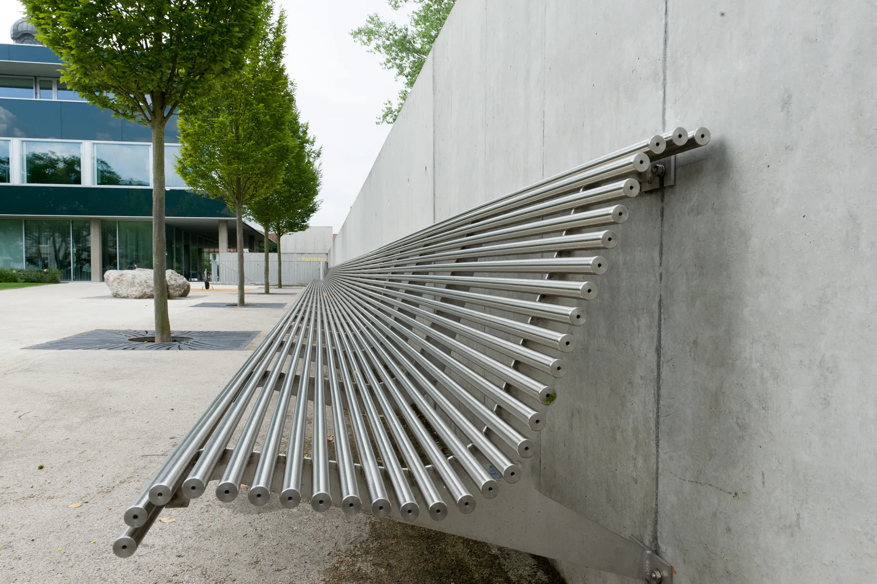 mse ag parkbaenke aus aluminium robust stabil konstruktion langlebig