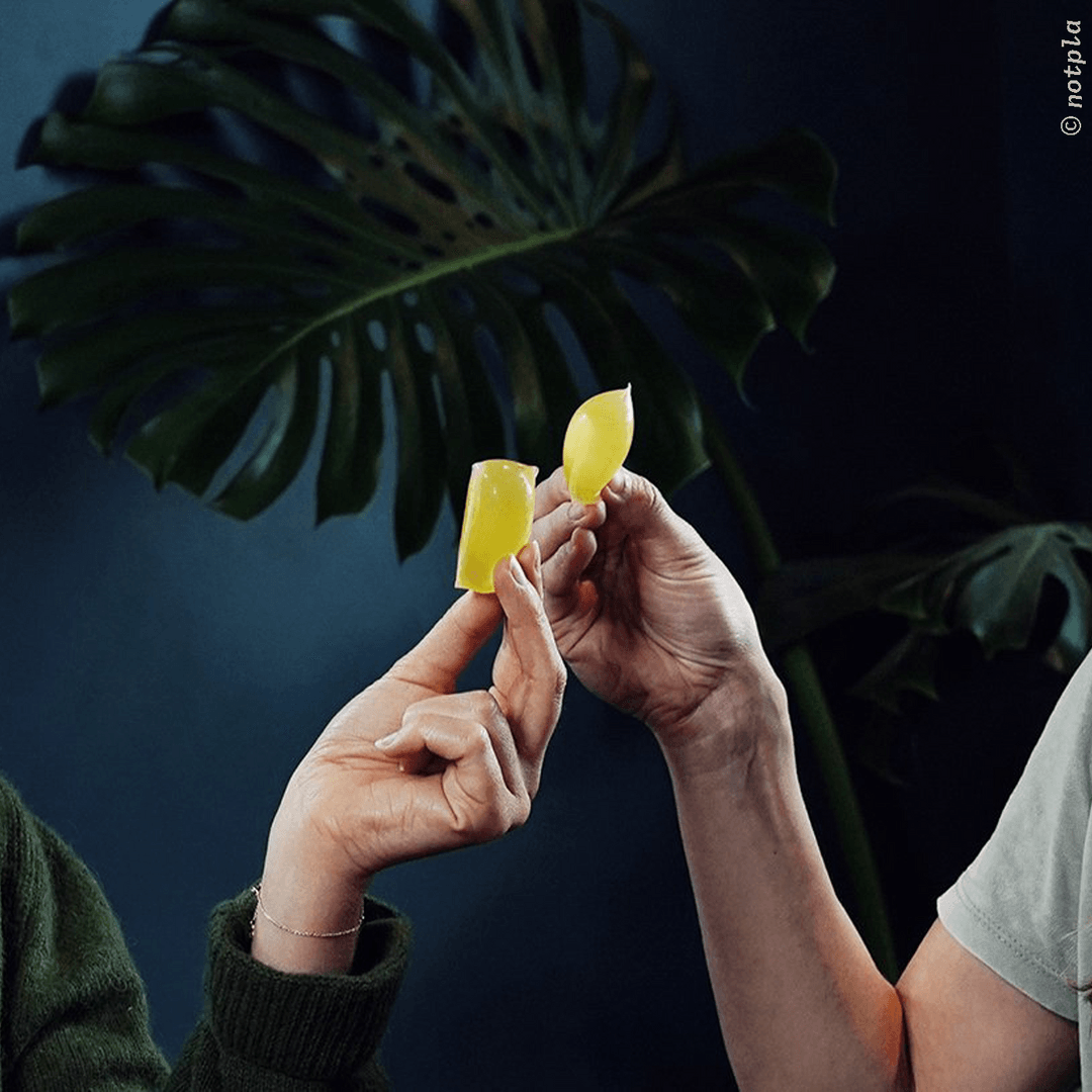 Single-use biodegradable Ooho sachet~HauteMatter