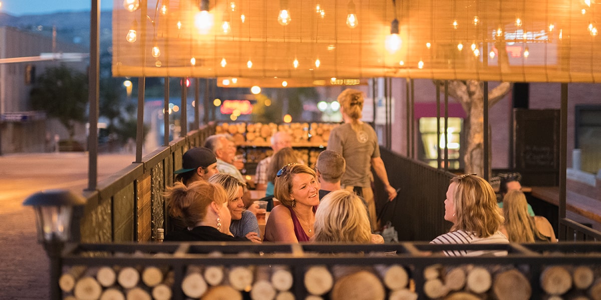 People sitting outside at a Wenatchee restaurant