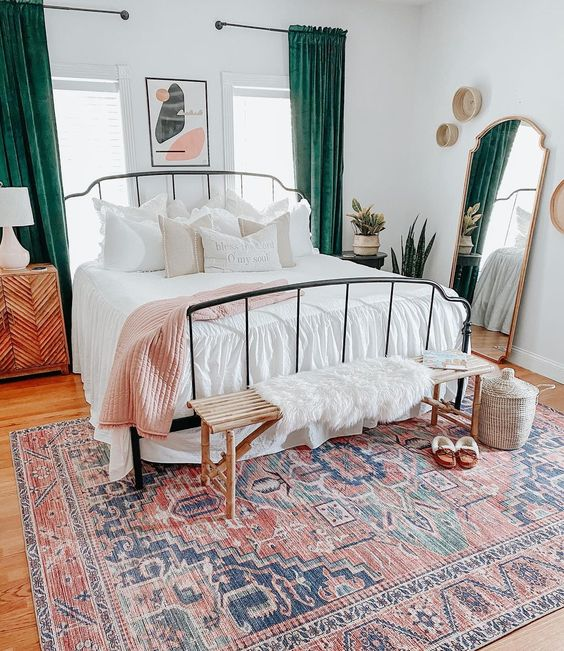 13 Emerald Green Bedroom Ideas