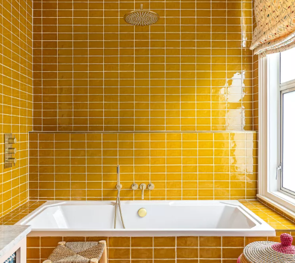 Should Bedroom and Bathroom Decor Match?