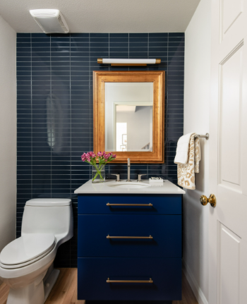 8 Accent Wall Ideas For Small Bathrooms