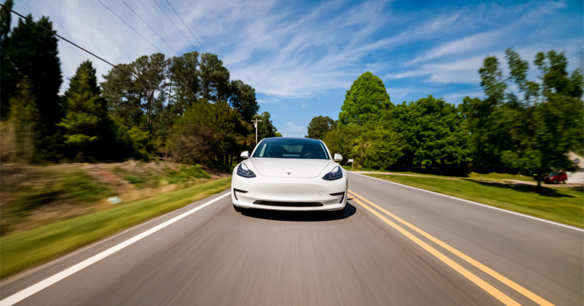 How Fast is a Tesla Model 3? | CarShtuff
