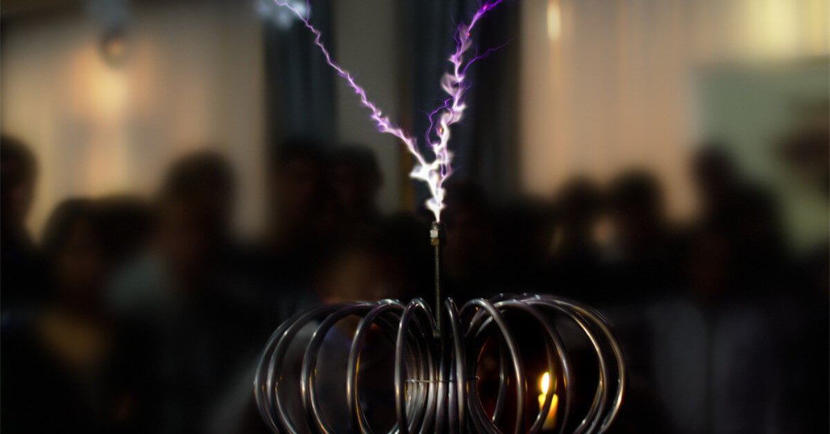 How Do Tesla Coils Work? CarShtuff