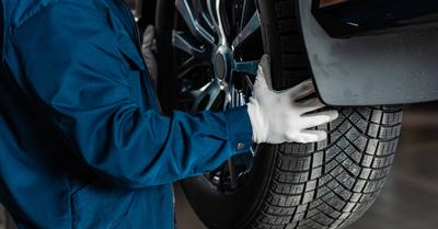 How Much Do Tire Technicians Make? (Salary Numbers) | CarShtuff